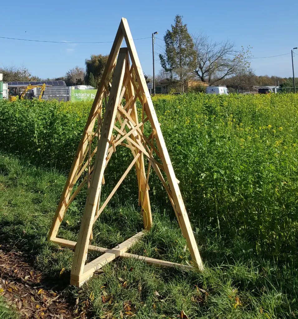 Sapin bois 3D vendu en kit